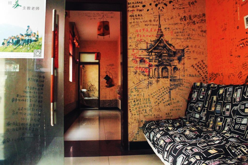 Dengba Hostel Chengdu Branch Extérieur photo