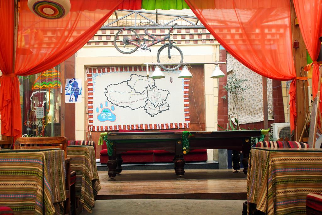 Dengba Hostel Chengdu Branch Extérieur photo