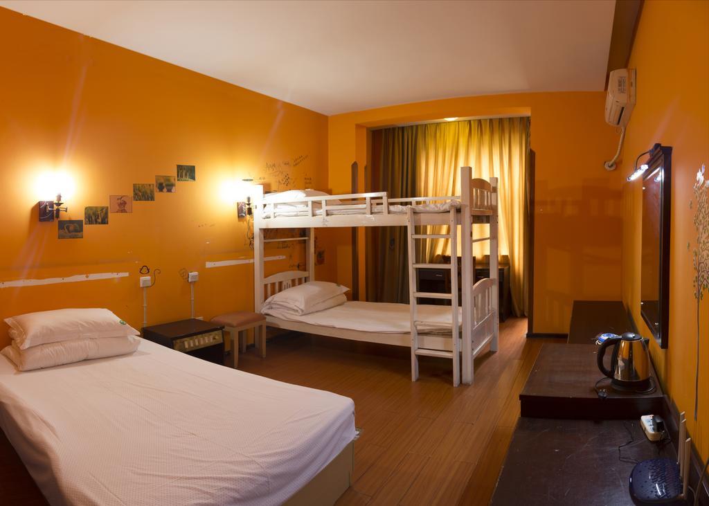 Dengba Hostel Chengdu Branch Extérieur photo